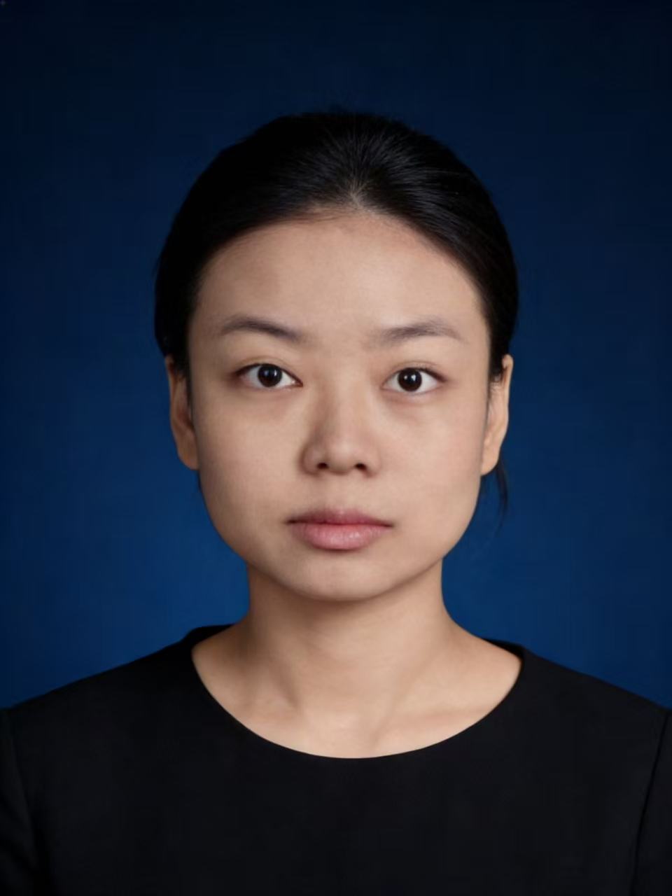 李悦个人照片